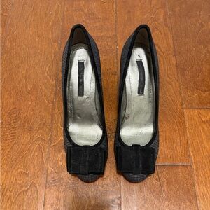 Bandolino Elegant Black Heels with Bow